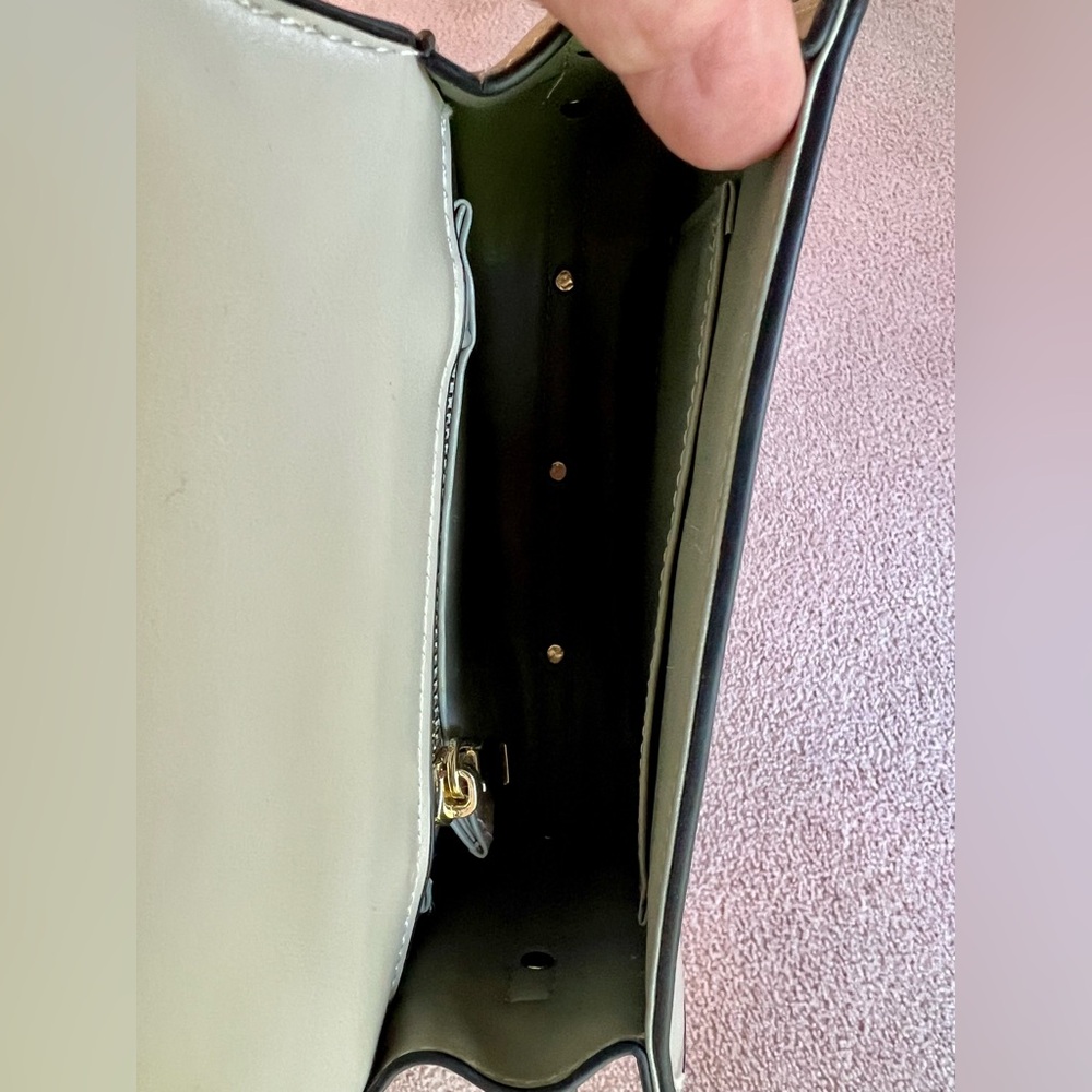 Gold-Handle Bracelet Bag - Picture 5 of 6